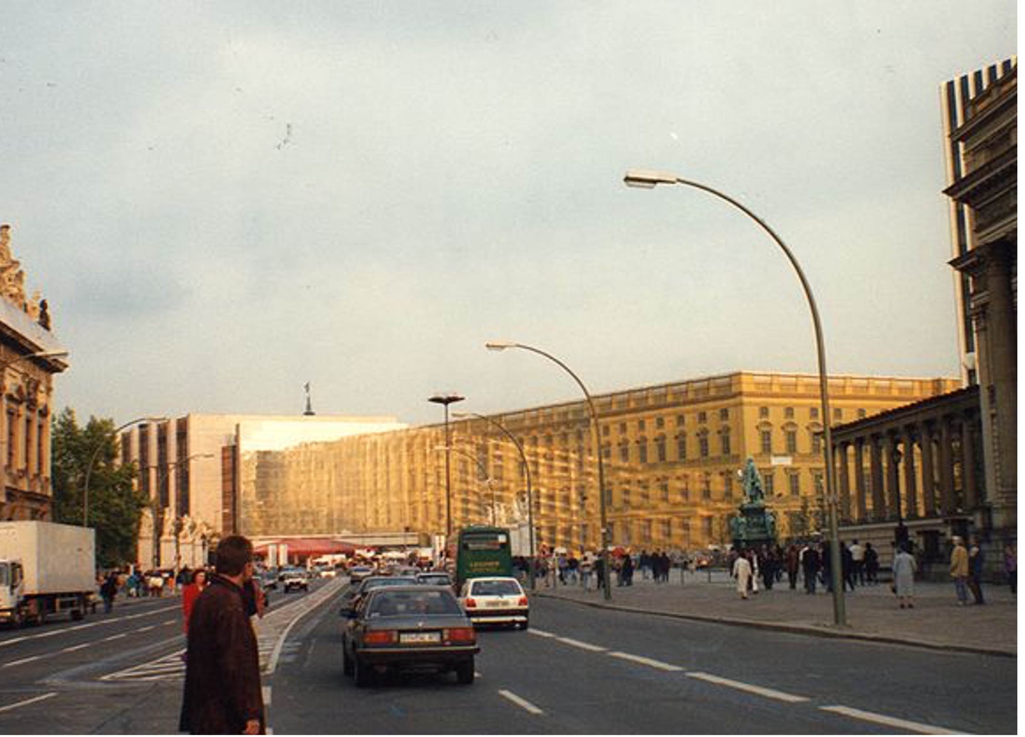 Image 2. Evoking ghosts through urban hyperstitions: the replica of the Stadtschloss in front of the Palast der Republik after completition. Source: Robert Schediwy.